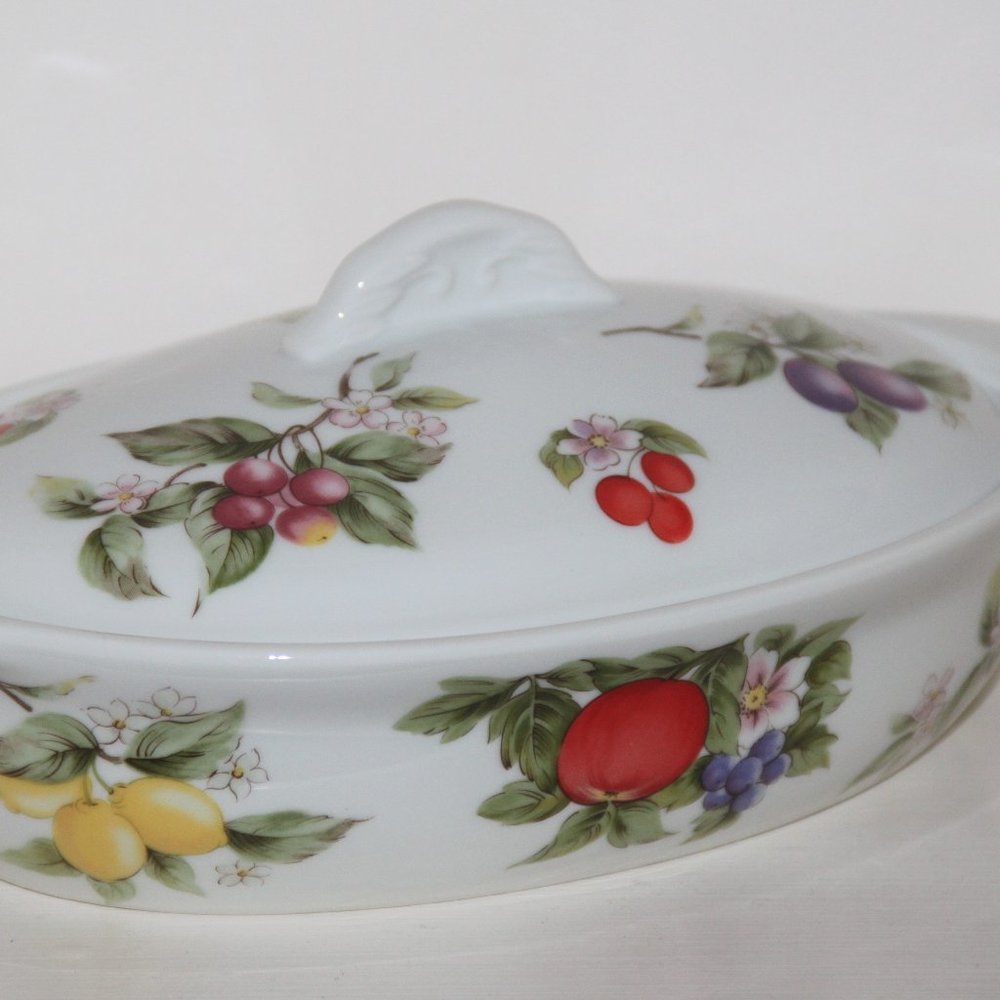 Andrea by Sadek Fruit & Blossom Cook Ware Lidded Serving Bowl Made in Japan